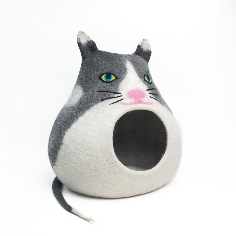 Handmade Wool Cat Design House – 45 cm Eco‑Friendly Cat Cocoon Bed